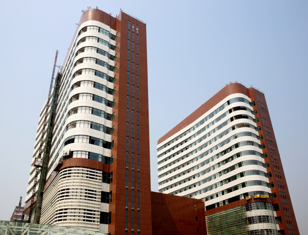 रंगीन एल्यूमीनियम कुंडल कवर सजावटी प्रभाव