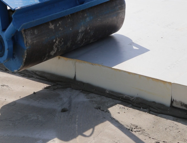 स्किन-टाइप वॉटरप्रूफिंग थ्योरी हासिल करने के लिए